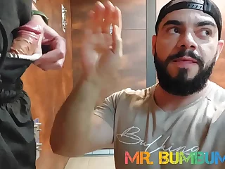 Brazilian amateur bareback action in public restroom: Amateur Gay Videos